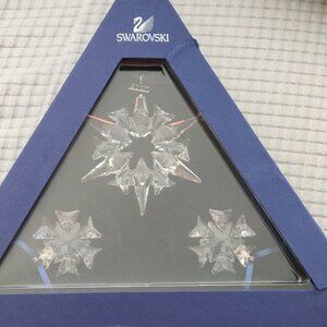 Retires Swarosvki ornament set of 3